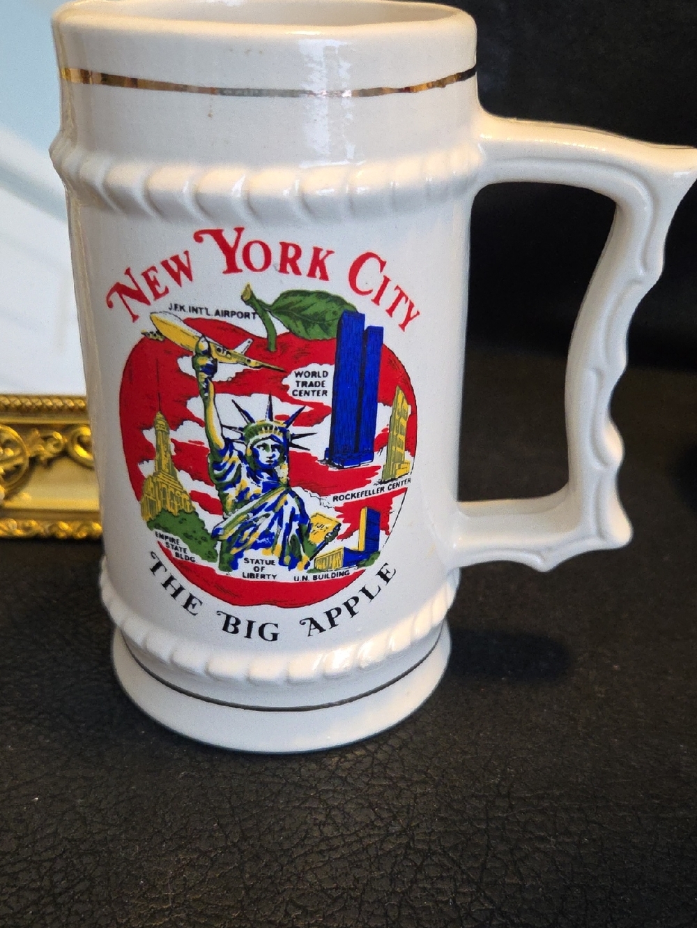 Vintage 1980's New York City 'The Big Apple' White Ceramic Souvenir Beer Stein